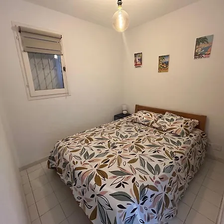Avec Terrasse, Piscine Et Place De Parking - 6 Couchages * לה לבאנדו